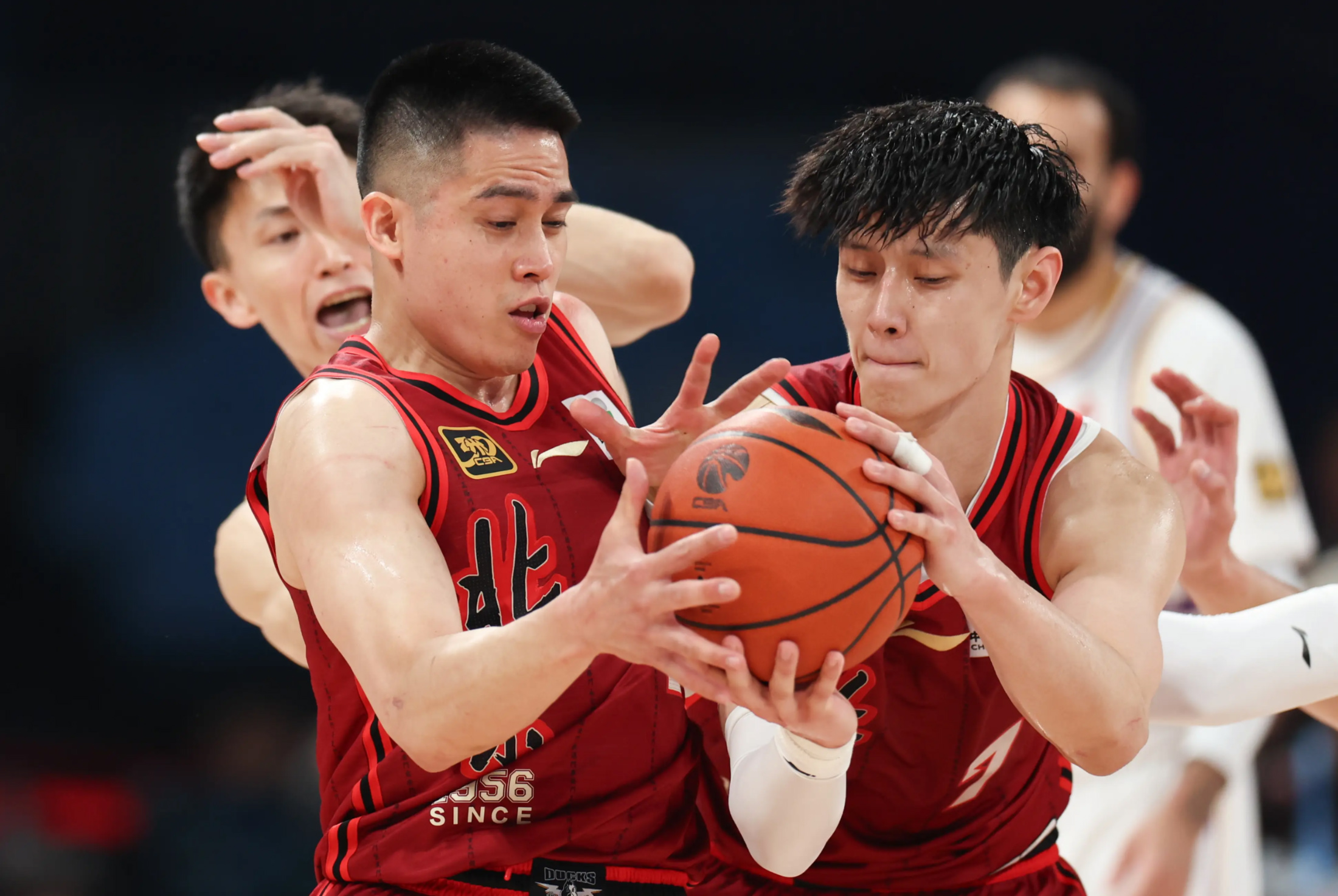 关于今晚体能课后，斯图加特回应争议备战CBA季后赛，引发热议，心理建设被强调的信息