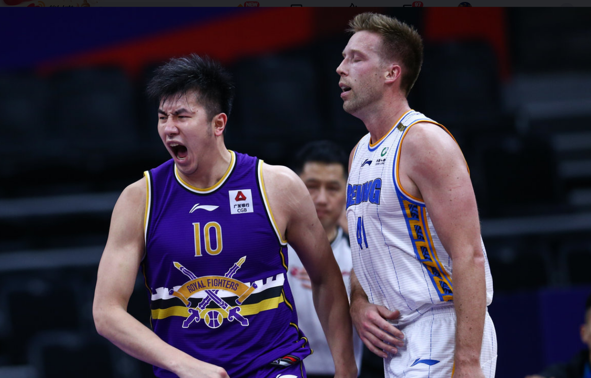 重磅！费耶诺德围绕CBA季后赛战术微调里程碑夜多特蒙德官宣签约，今夜波特兰开拓者完成体检的简单介绍